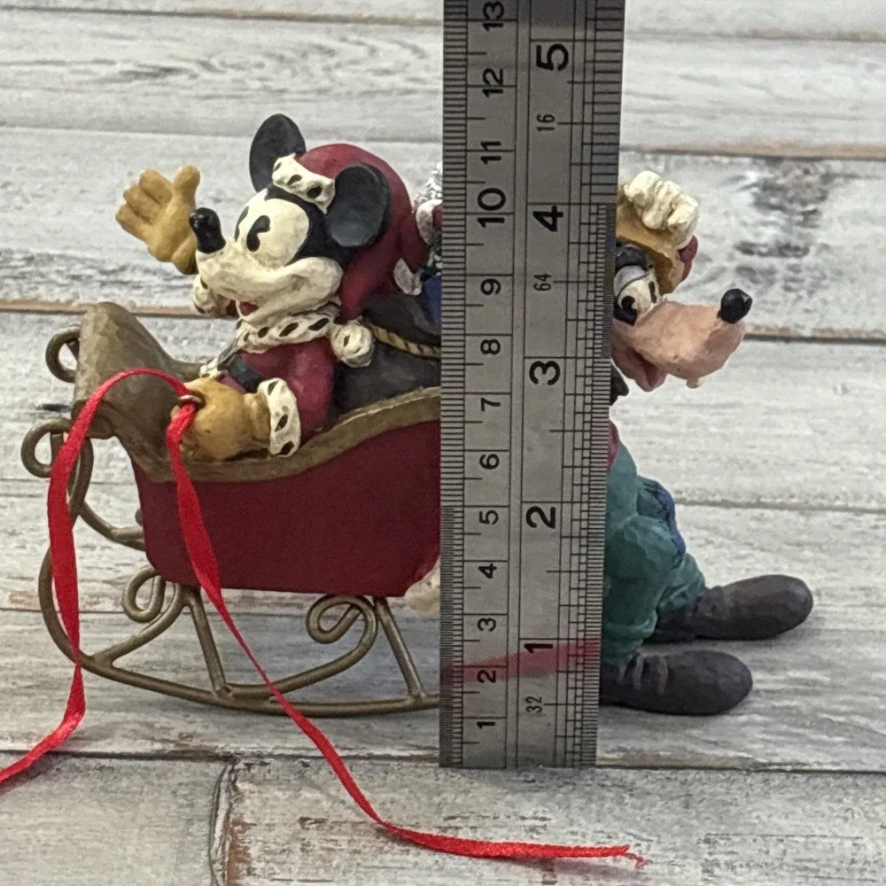 Mickey & Co Midwest of Cannon Falls Disney Santa Mickey Sleigh,‎ Goofy & Pluto - Picture 7 of 16